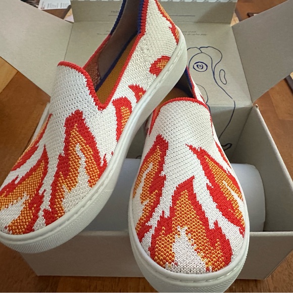 NWT Rothy's Kids Slip on Sneakers in Flames, Size 13 - Picture 1 of 7